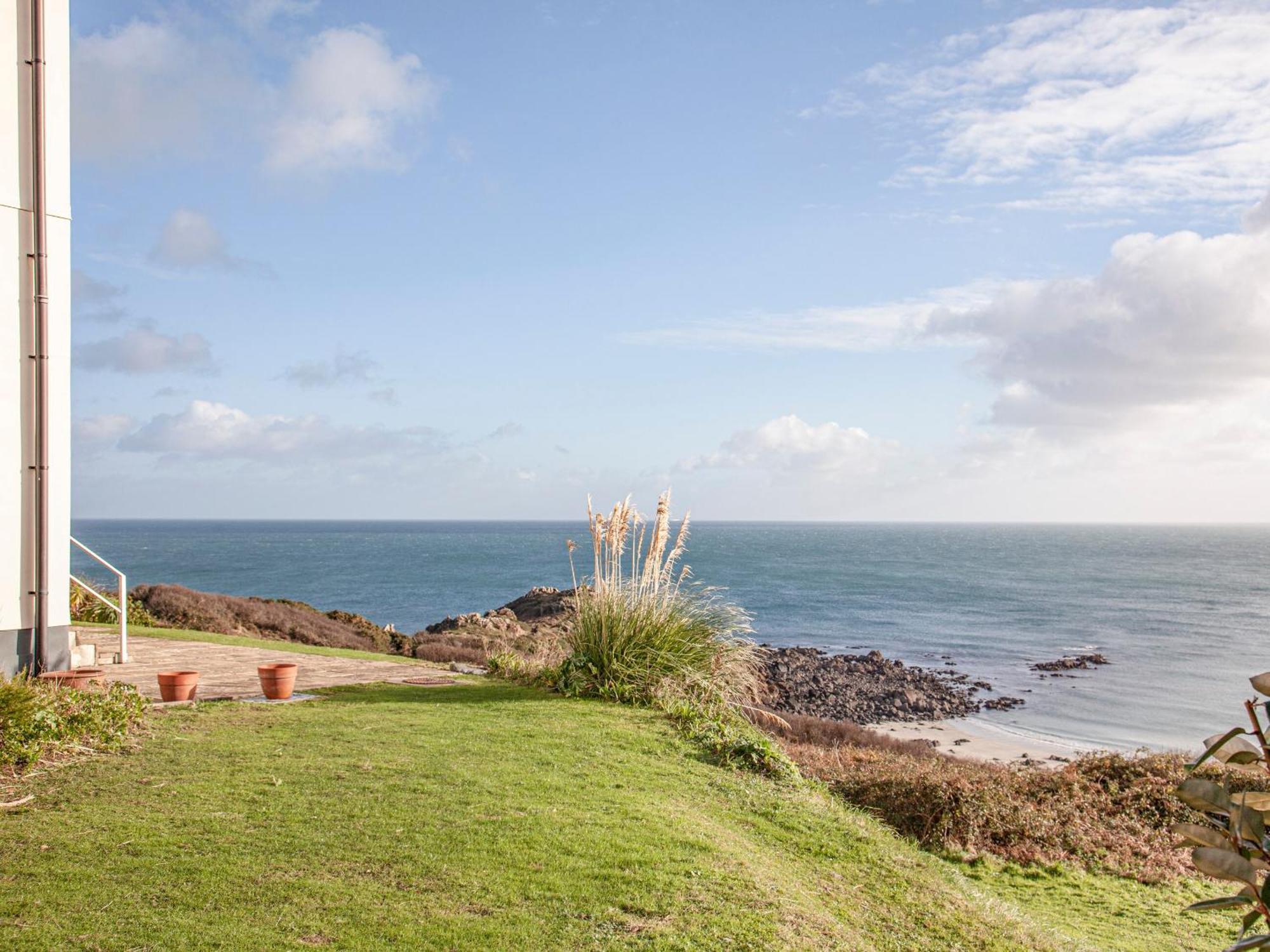 Headland Cottages Coverack Extérieur photo