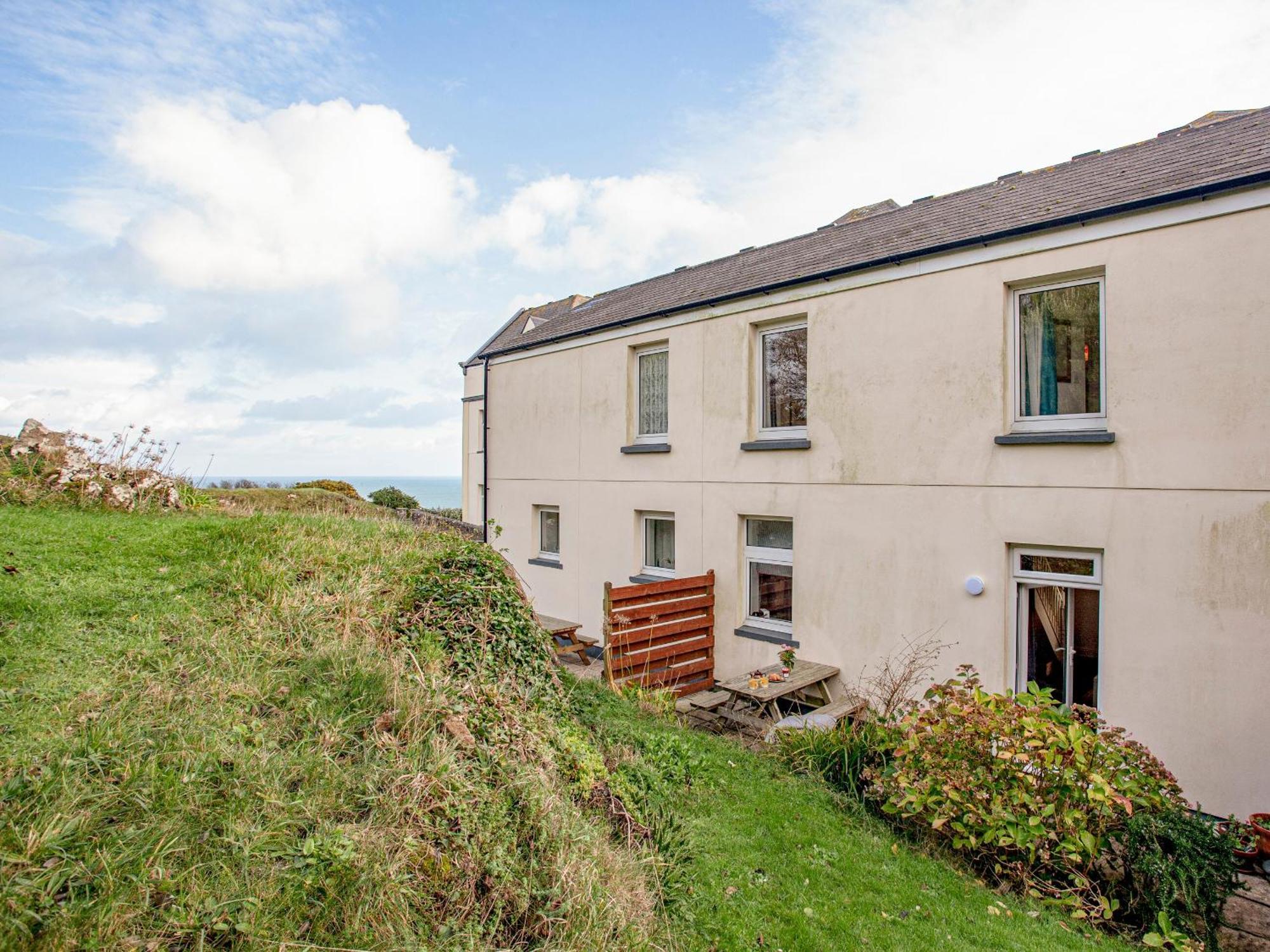 Headland Cottages Coverack Extérieur photo